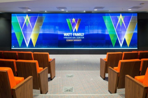 Cần lưu ý gì khi lắp đặt màn hình ghép cho hội trường?