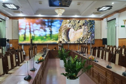 Khám phá những đặc điểm nổi bật của màn hình ghép không viền