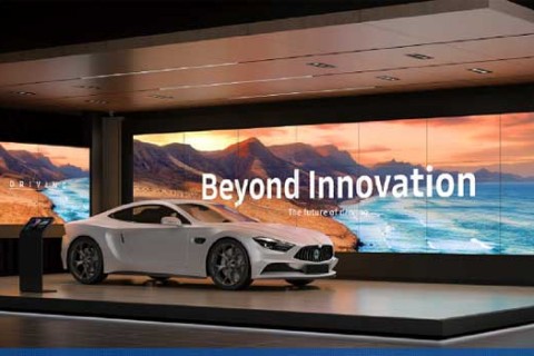 Hệ thống màn hình ghép trong Showroom ôtô